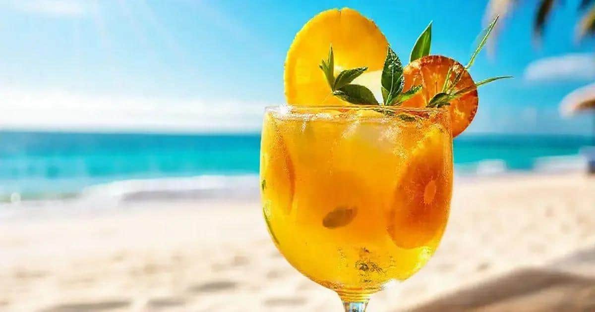 Tropischer Cognac mit Ananas und Basilikum: Der ultimative Sommer-Cocktail
