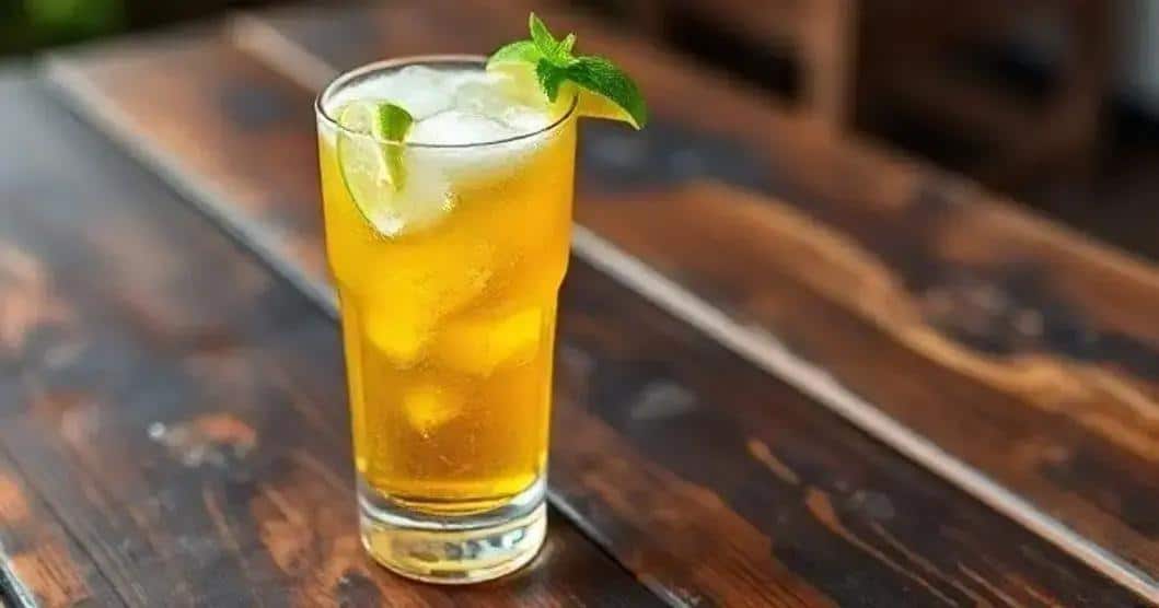 How to Make Beer Caipiroska? A Recipe That’s Exploding in Bars!