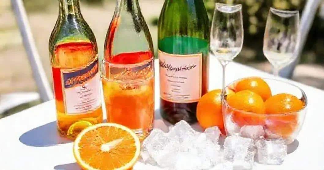 Recipe Ingredients for a Classic Aperol Spritz