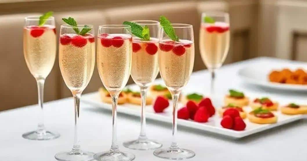 Serving Suggestions for Champagne with Raspberry Juice and Mint