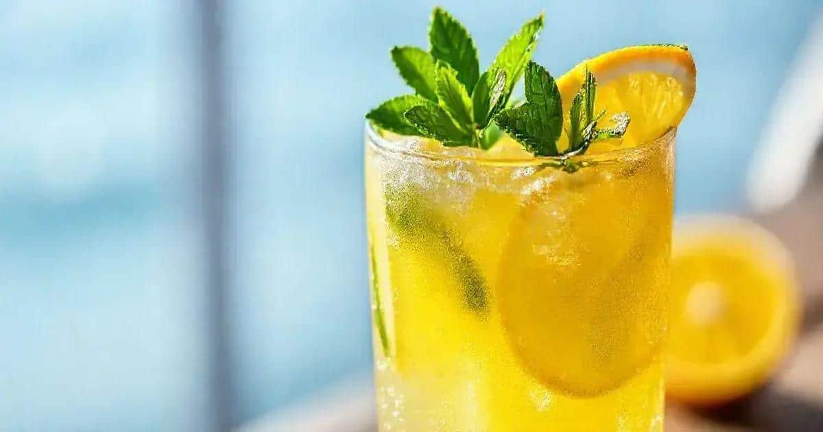Caipiroska de Limón Siciliano con Licor de Menta: Refresca tu Verano