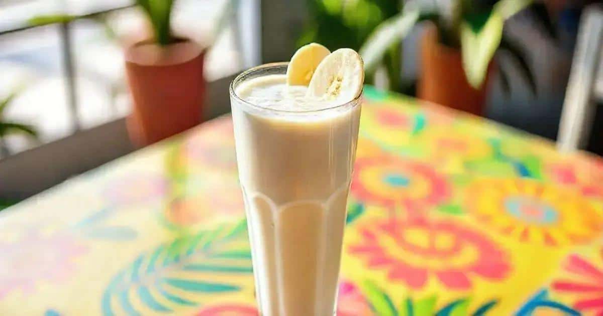 Bevanda alla Banana con Latte Condensato e Scaglie di Cioccolato