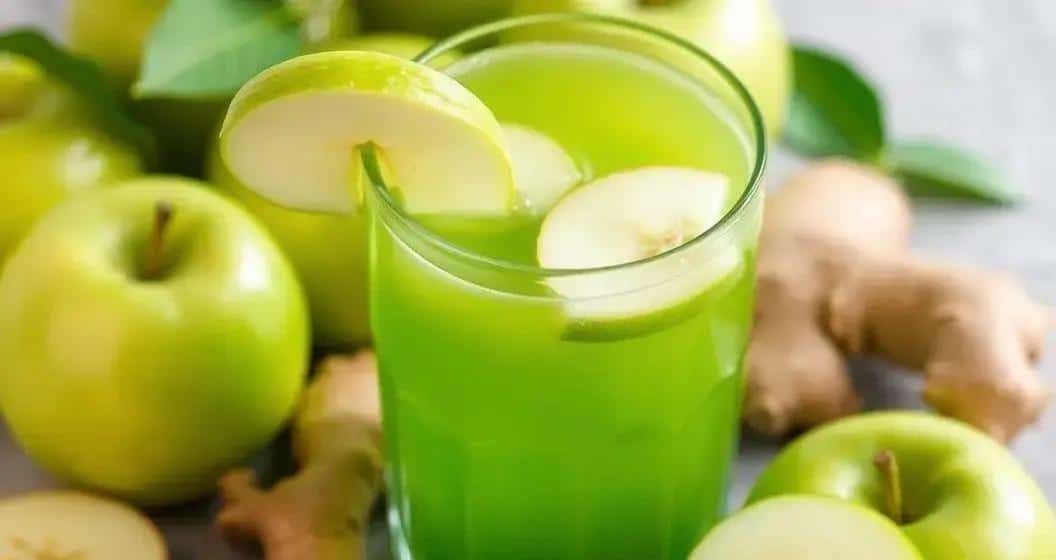 Bevanda Verde con Succo di Mela Verde e Zenzero: Energia Fresca e Naturale
