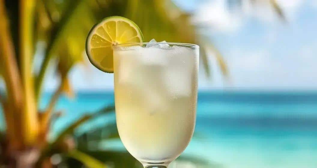 Daiquiri: Ricetta Originale Cubana – Sempre un Classico Gustoso! 11 Daiquiri: Ricetta Originale Cubana – Sempre un Classico Gustoso!