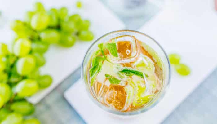 Gin Tonica com Uva Verde Delicioso e refrescante!